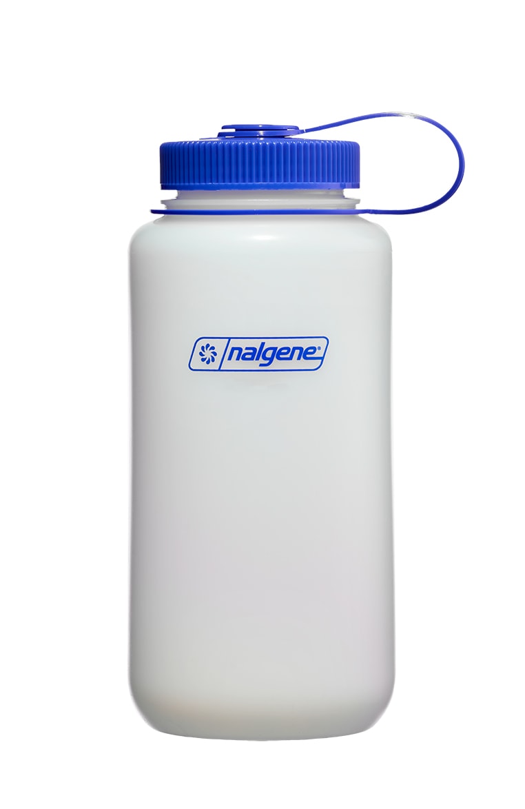 Nalgene product detail: 32oz Wide Mouth Ultralite Bottle J3 — 32oz Wide Mouth Ultralite Bottle